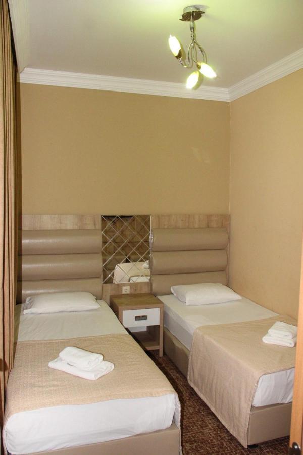 Hotel Genatsvale Batumi Exterior photo
