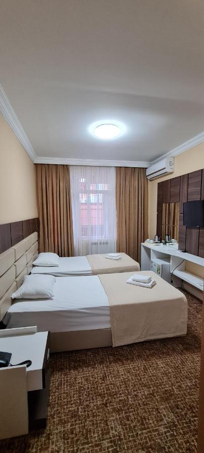 Hotel Genatsvale Batumi Exterior photo