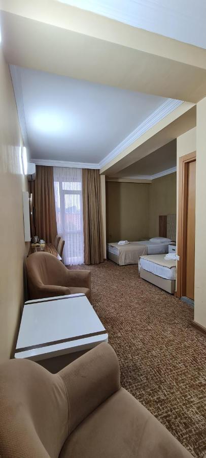 Hotel Genatsvale Batumi Exterior photo