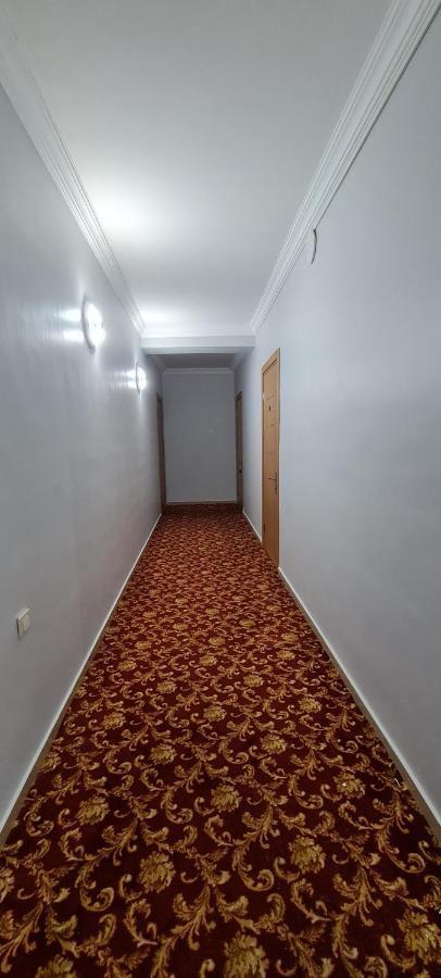 Hotel Genatsvale Batumi Exterior photo