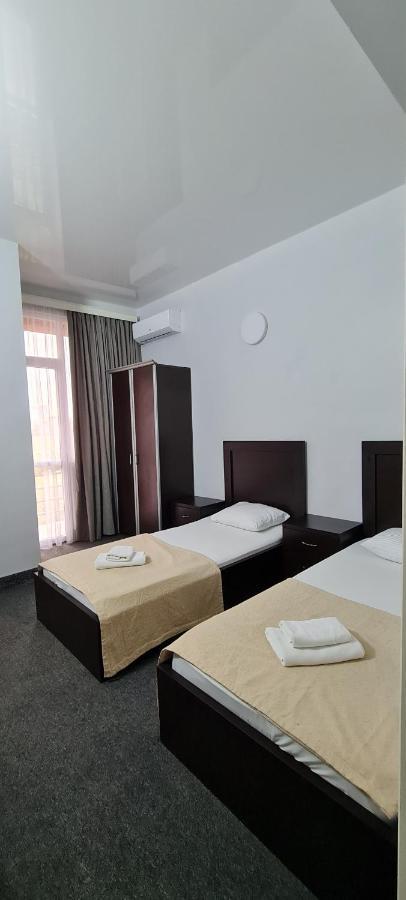 Hotel Genatsvale Batumi Exterior photo